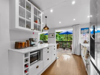 860 Beach Road, Waiake, Auckland
