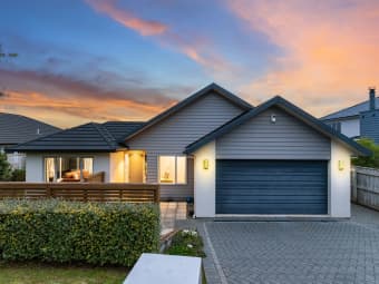 19 Tongariro Drive, Aotea, Wellington