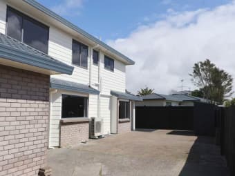 18A Bushlands Park Drive, Albany, Auckland