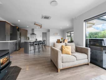 28 Solan Drive, Waimauku, Auckland