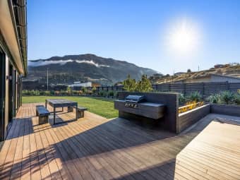 6 Woodpecker Street, Lake Hawea, Otago