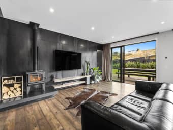 6 Woodpecker Street, Lake Hawea, Otago