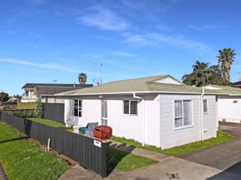 2/3 Dunstall Place