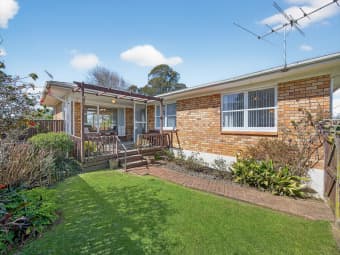 16 Cascades Road, Pakuranga Heights, Auckland