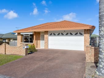 15 Kath Hopper Drive, Orewa, Auckland