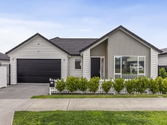 7 Kuinga Street, Milldale, Auckland