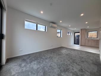 13/23 Awaroa Road, Sunnyvale, Auckland