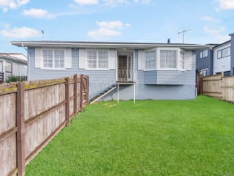 12 Medina Place, Half Moon Bay, Auckland