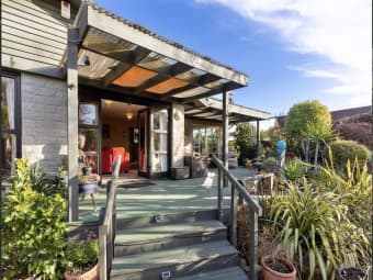 17 Ingrid Street, Parklands, Canterbury