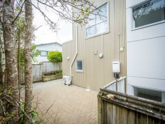 5/12 Agra Cres, Khandallah, Wellington