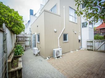 5/12 Agra Cres, Khandallah, Wellington