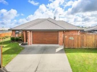 7 Medallion Ct, Kelvin Grove, Manawatu-Wanganui