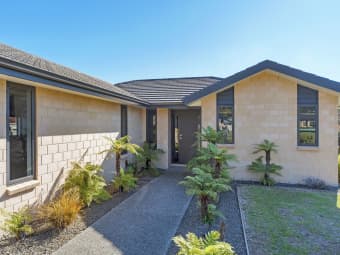 9 Fairose Dr, Richmond, Tasman