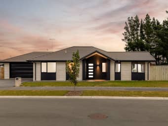 85 Hardingstone Drive