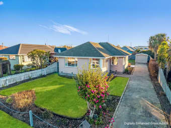 19 Glenora Place, Hornby, Canterbury