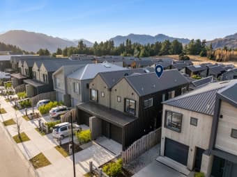 16 Glenavon Green, Wanaka, Otago
