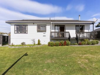 21 Maracas Crescent, Grenada Village, Wellington