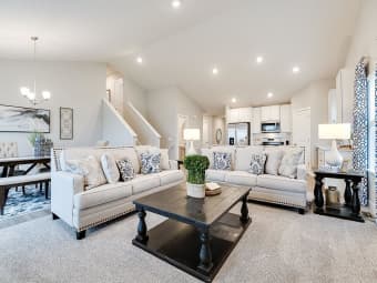 8200 Saddle Trail, Woodbury, MN, 55129