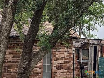 219 East Clearman Street, Bartlett, TX, 76511