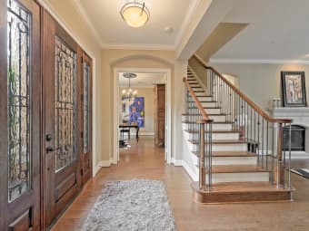 26 Windsor Court, Spring Valley Village, TX, 77055