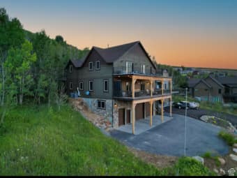 705 North Lochwood View, Garden City, UT, 84028