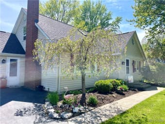 6923 Jewett Holmwood Road, Orchard Park, NY, 14127