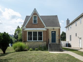 5305 West Ardmore Avenue, Chicago, IL, 60646