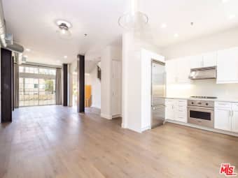 2/5400 Playa Vista Drive, Los Angeles, CA, 90094