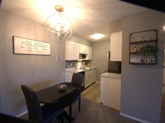 C212/2720 Dale Street North, Roseville, MN, 55113