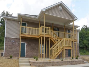Hills Road, Rolla, MO, 65401