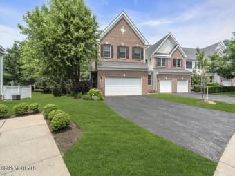 76 Deep Water Circle, Monmouth County, NJ, 07726