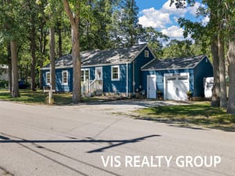 15745 Beach Drive, Spring Lake, MI, 49456