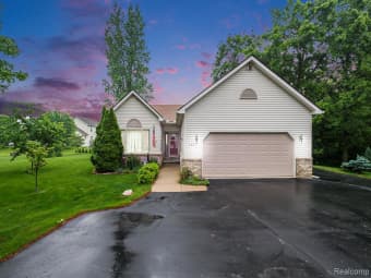 2667 Castlerock Court, Oceola Township, MI, 48843
