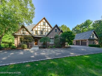 60 Pinecone Lane, Shavertown, PA, 18708