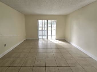 9-1B/4334 Northwest 9th Avenue, Deerfield Beach, FL, 33064