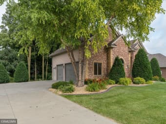 204 Woodhill Court, Mankato, MN, 56001