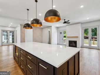 2153 Cooper Lake Rd SE, Smyrna, GA, 30080
