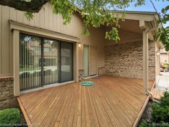 37438 Laurel Park Drive North, Livonia, MI, 48152