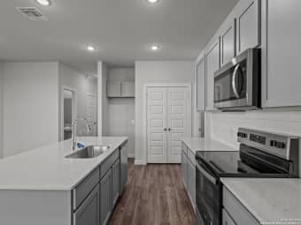  Gilmore Bend, San Antonio, TX, 78245