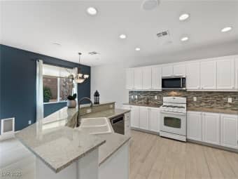 9757 Marcelline Ave, Spring Valley, NV, 89148