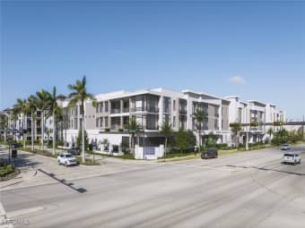 307/233 12th Street Southeast, Naples, FL, 34117