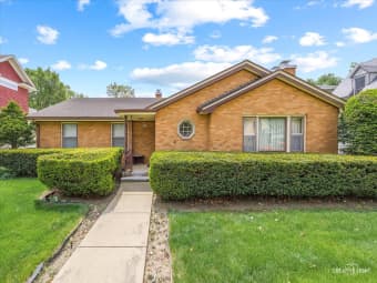 625 Forest Avenue, Elgin, IL, 60120