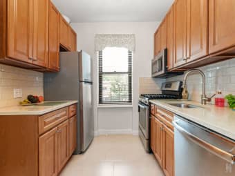 D2/22 76th Street, New York, NY, 11370
