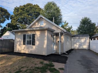 82 Cragg Road, Greece, NY, 14616