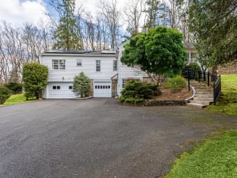 53 Mountain Rd, Georgetown, CT, 06897