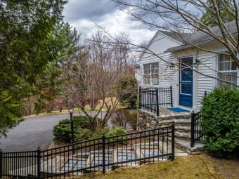 53 Mountain Rd, Georgetown, CT, 06897