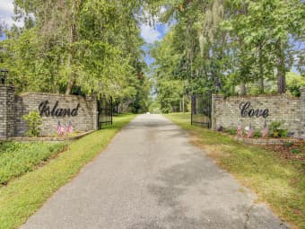 1106 Shore Drive, Manning, SC, 29102