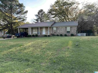 126 Cloverdale Drive, Sylacauga, AL, 35150