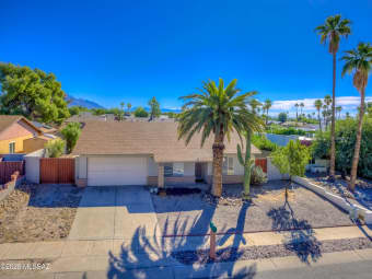 8300 North Bayou Drive, Casas Adobes, AZ, 85741
