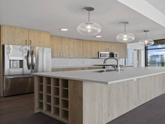 B4(X)/1212 Demonbreun Street, Nashville-Davidson metropolitan government (balance), TN, 37203